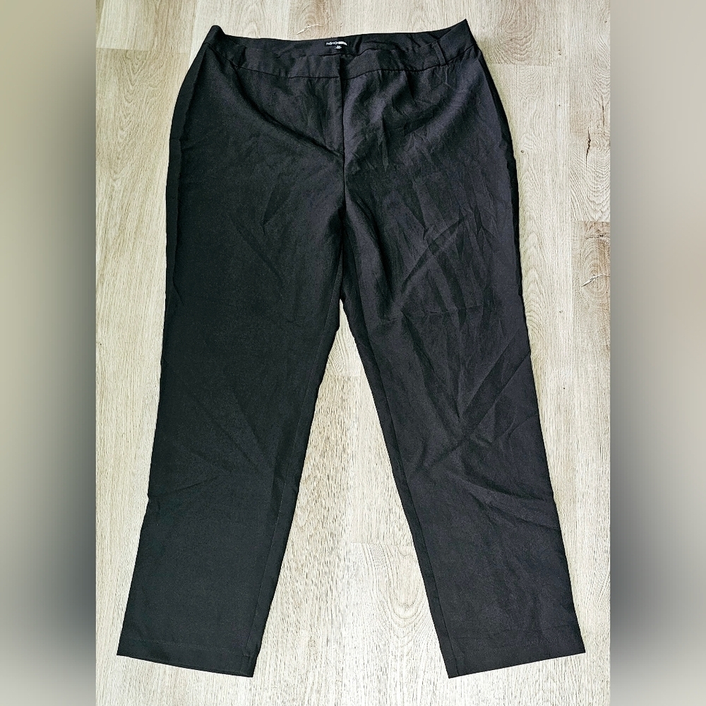Fashion Nova Black Straight-Leg Pants